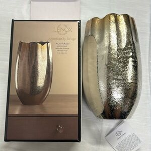 LENOX Alvarado Aluminum Hollow Ware 10" Large Vase, Gift Quality, New!